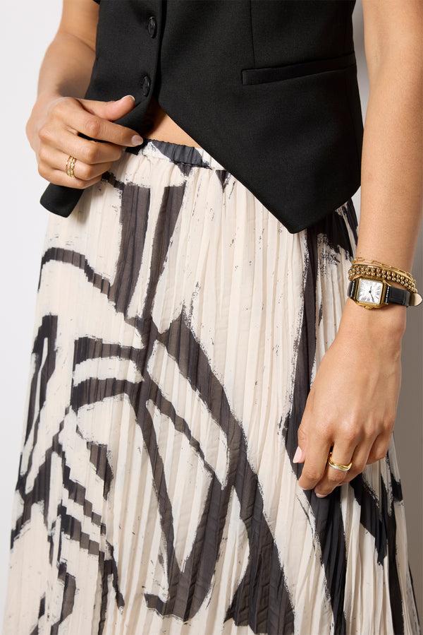 Everve Gigi Pleated Skirt Ivory/Black