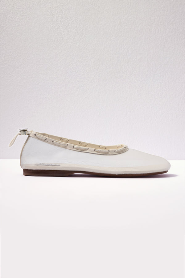 Everve Gill Mesh Leather Ballet Flats White