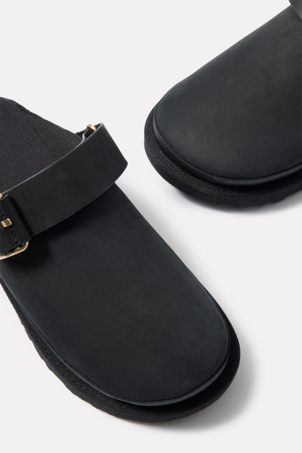 Everve Goldenstar Villa Clog Black