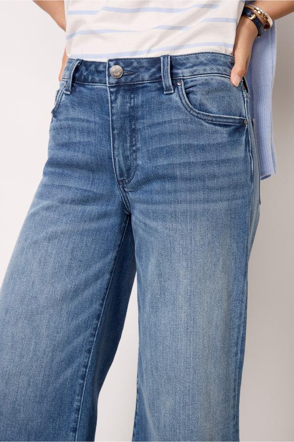 Everve Goldie W Exaggerated Hem Vision