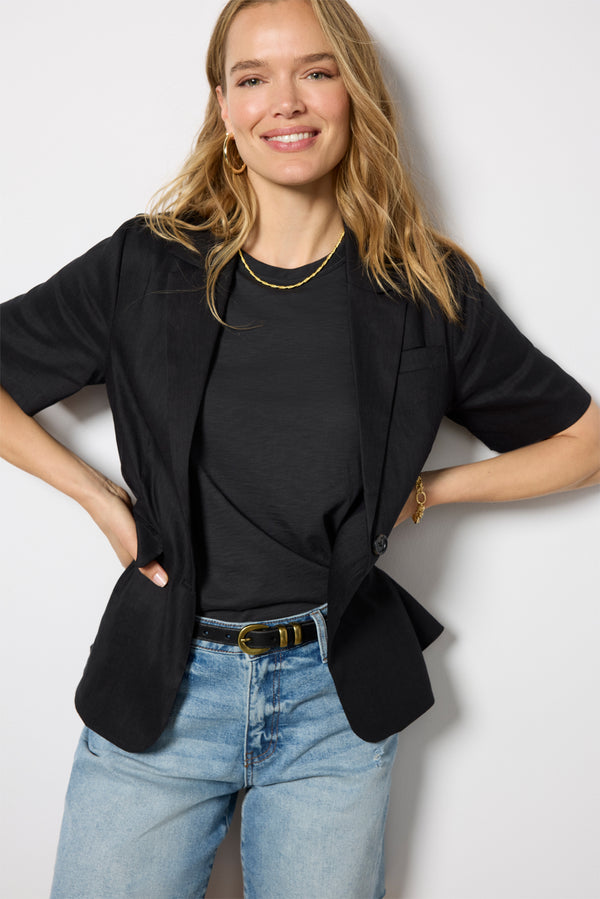 Everve Grayson Short Sleeve Blazer Black