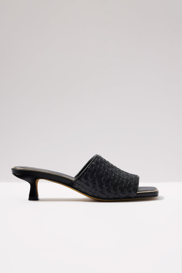Everve Hampton Woven Heel Sandal Black