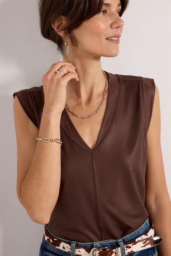 Everve Harper Matte Coated Tee Brown