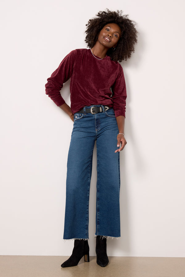 Everve Holly Velour Pleated Pullover Wine