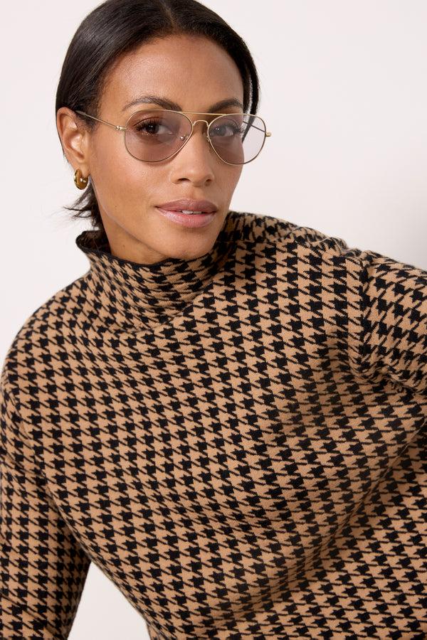 Everve Houndstooth Pullover Black/Brown
