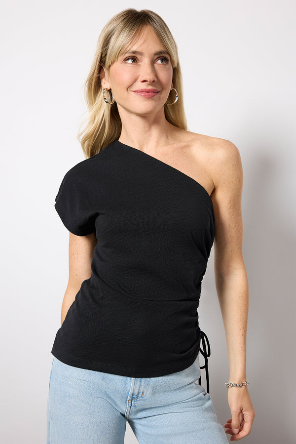 Everve Jaylen Asymmetrical Tee Black