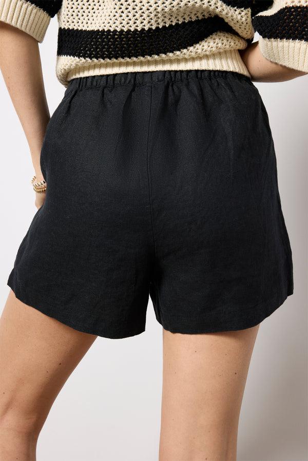Everve Jenner Linen Short Black
