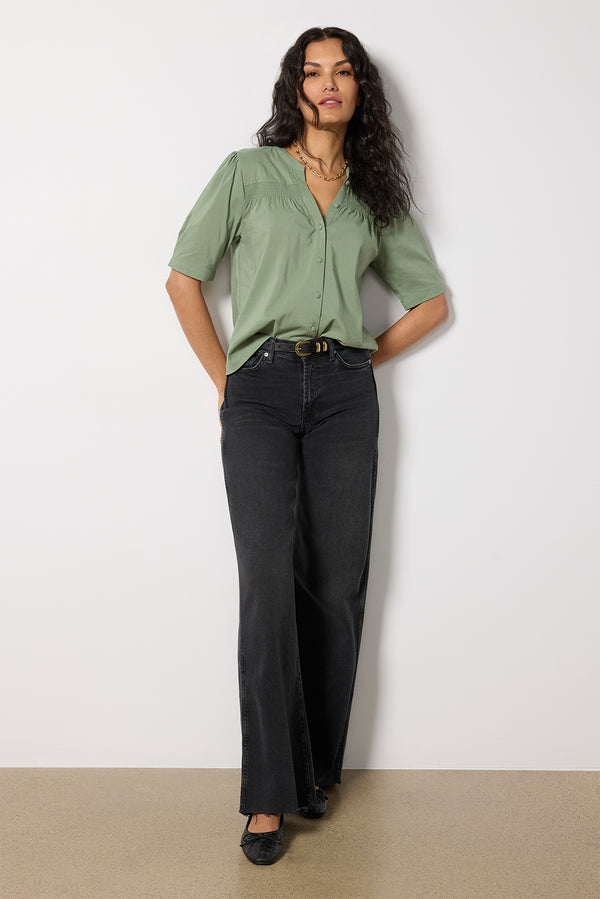 Everve Kaia Smocked Top Seaspray