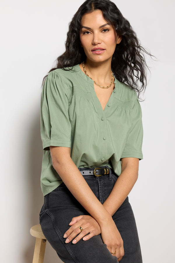 Everve Kaia Smocked Top Seaspray