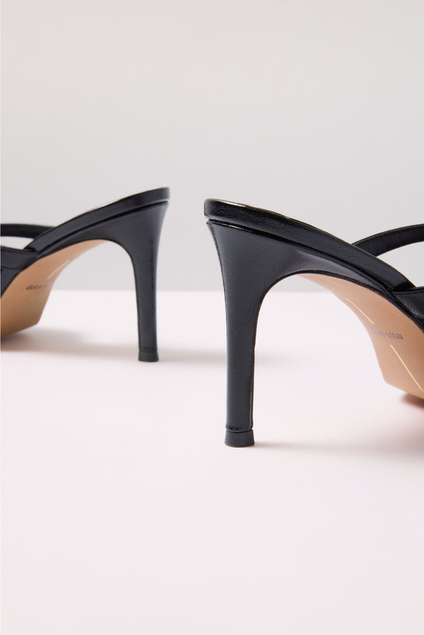 Everve Kanika Toe Cap Black