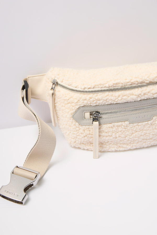 Everve Kansa Sherpa Belt Bag Ivory