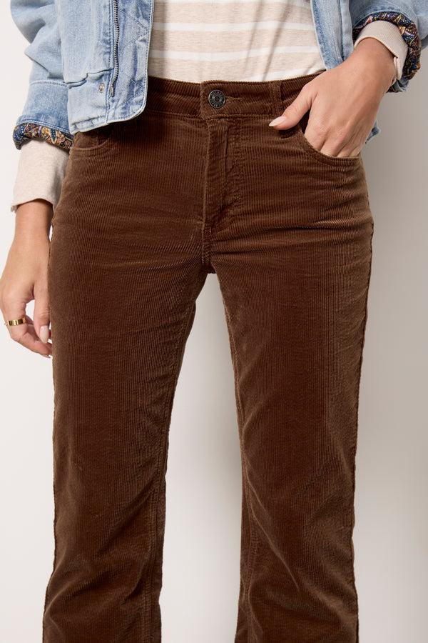 Everve Kelsey Crop Boot Brown