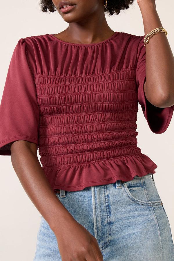 Everve Landon Smocked Top Darkred