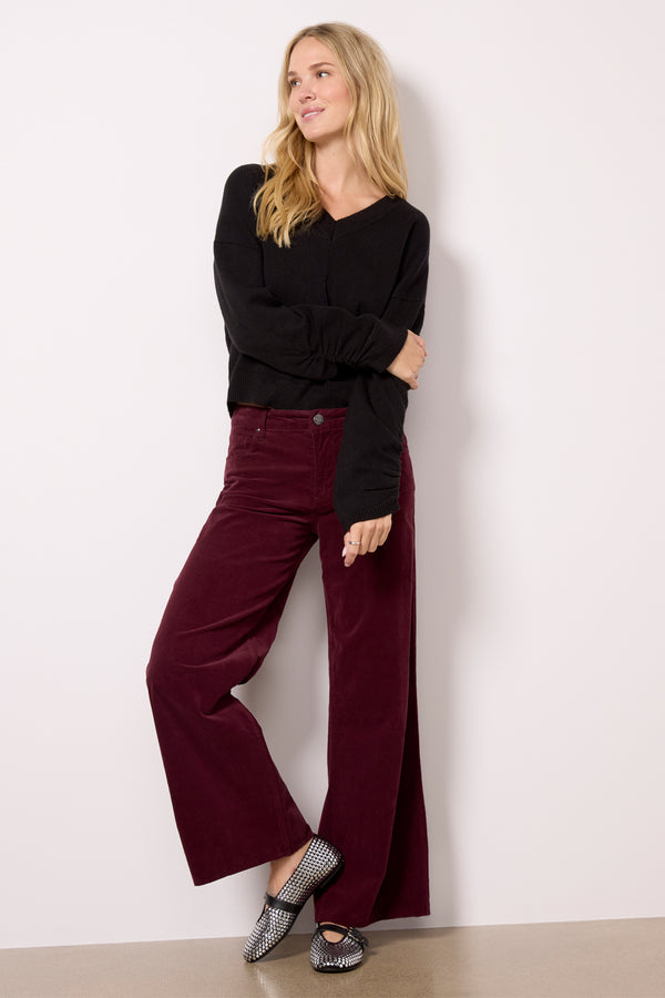 Everve Latigo V Neck Sweater Black