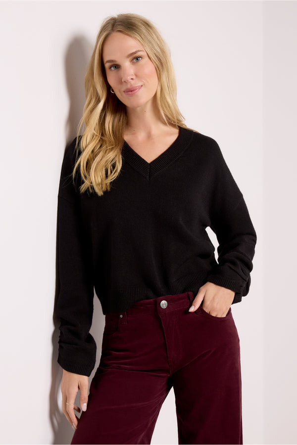 everve Latigo V Neck Sweater Black
