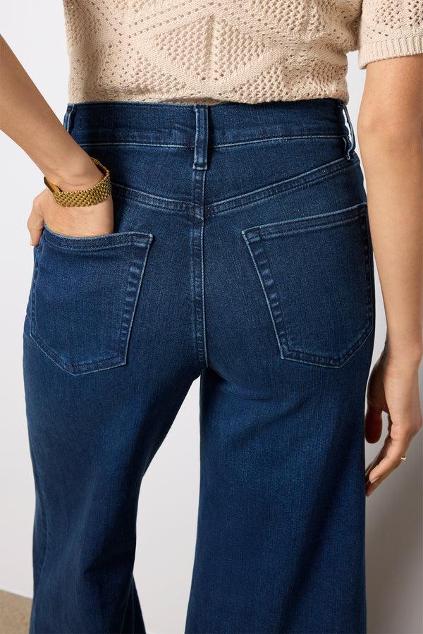 Everve Le Palazzo Crop Keepsake