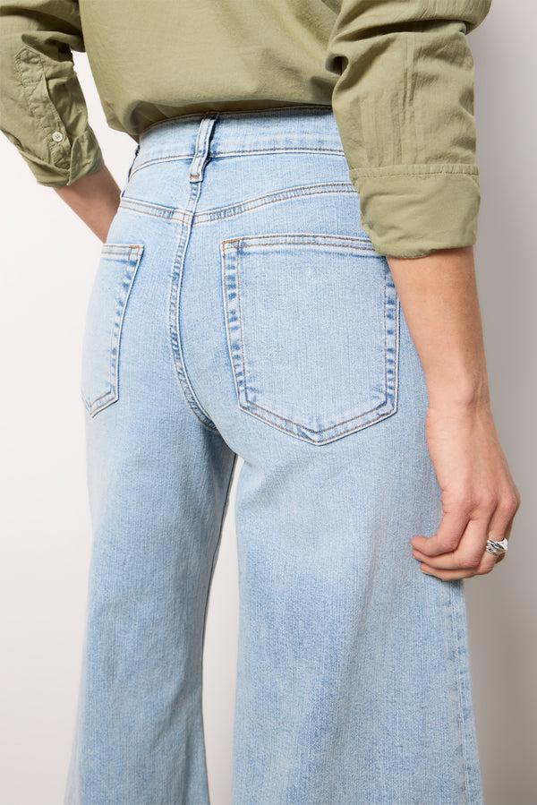 Everve Le Palazzo Crop Tributeraw