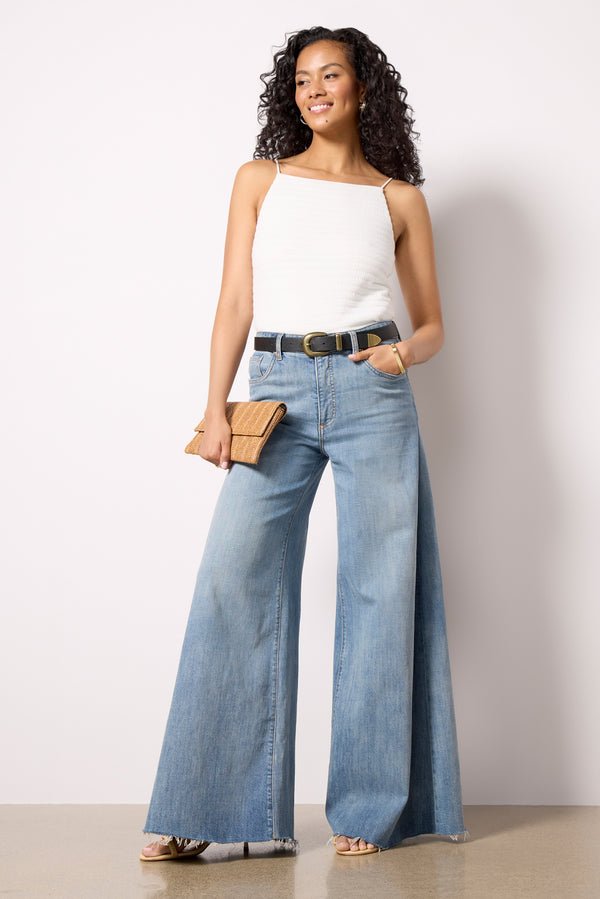 Everve Lena High Neck Tank Offwhite