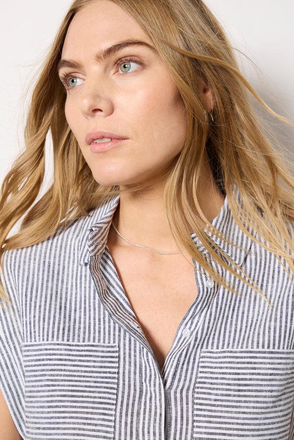 Everve Lilah Stripe Button Down Black/Creamstripe