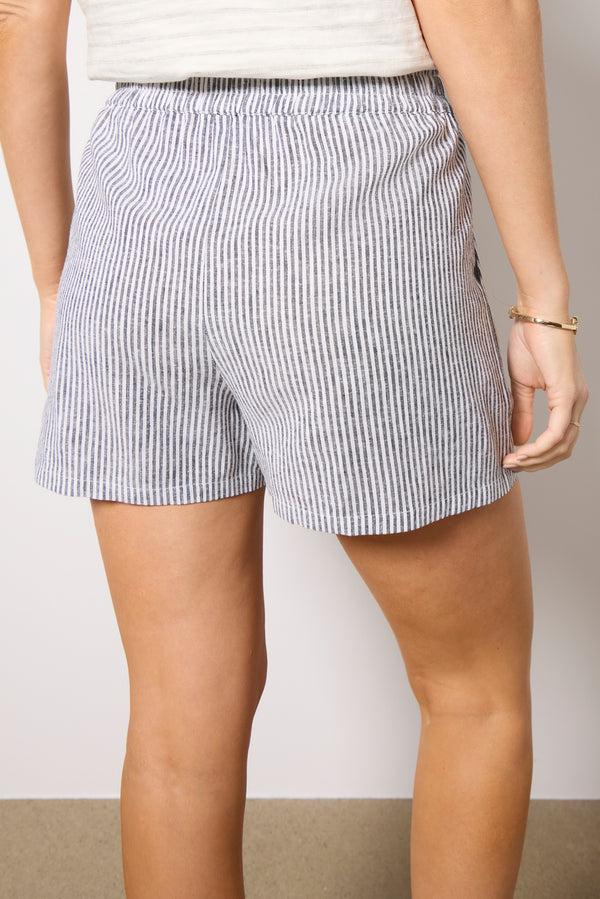 Everve Lilah Striped Short Black/White