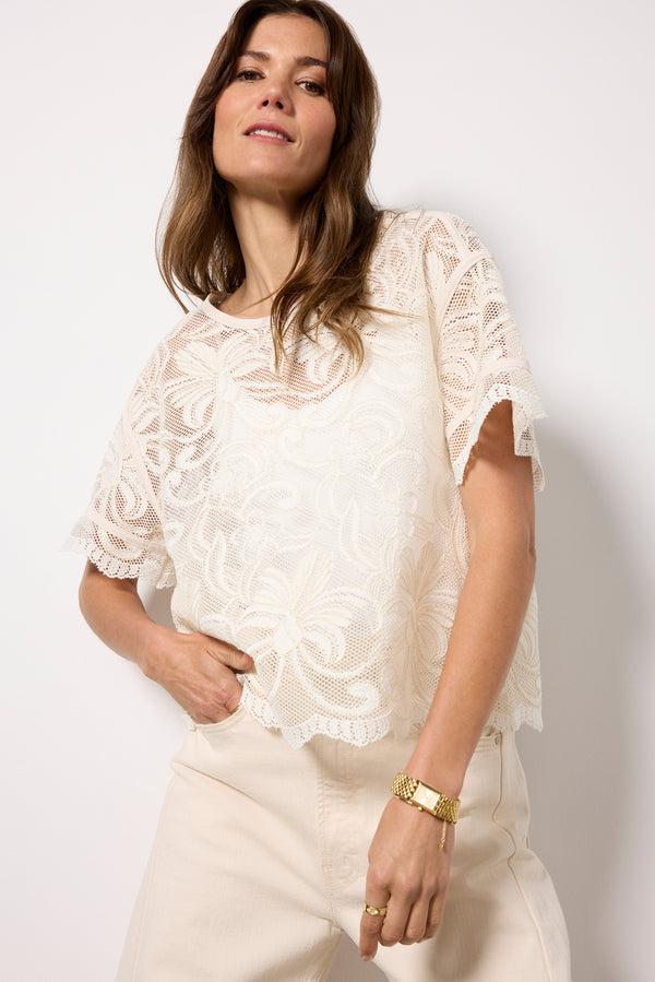 Everve Lily Lace Dolman Sleeve Tee Neutral