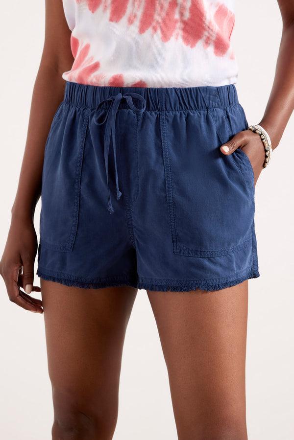 Everve Maggie Frayed Hem Short Darkazure
