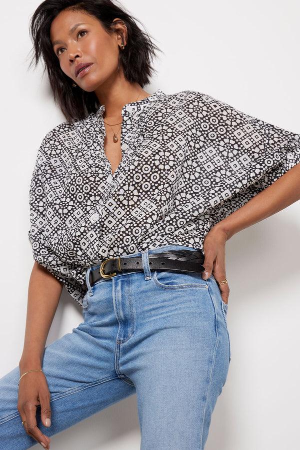 Everve Mandarin Collar Top Daisycheck