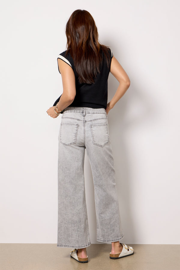 Everve Meg W Seam Detail Stride