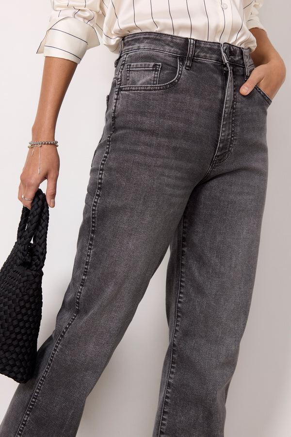 Everve Melissa Straight 33` Treat