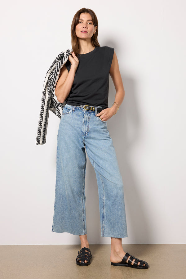 everve Mica Cropped Tank Black