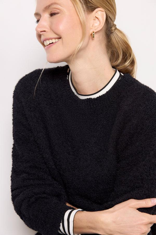 Everve Mila Pullover Black