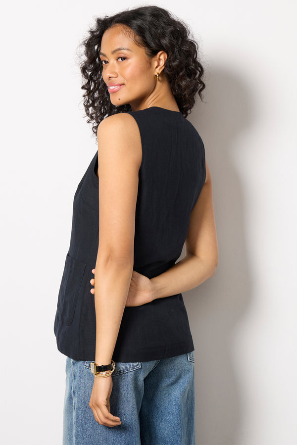 Everve Natalia Long Linen Vest Black
