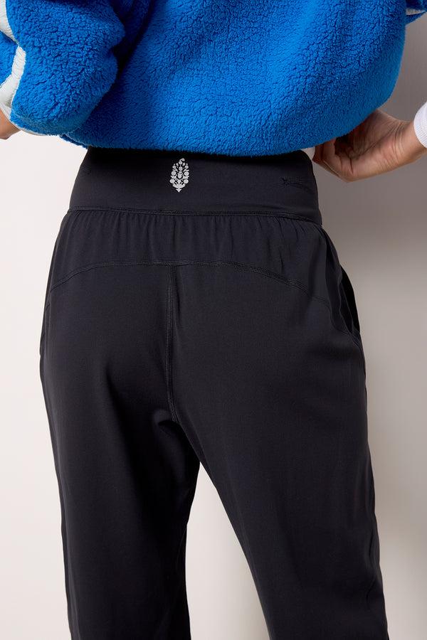Everve Never Better Structured Jogger Black