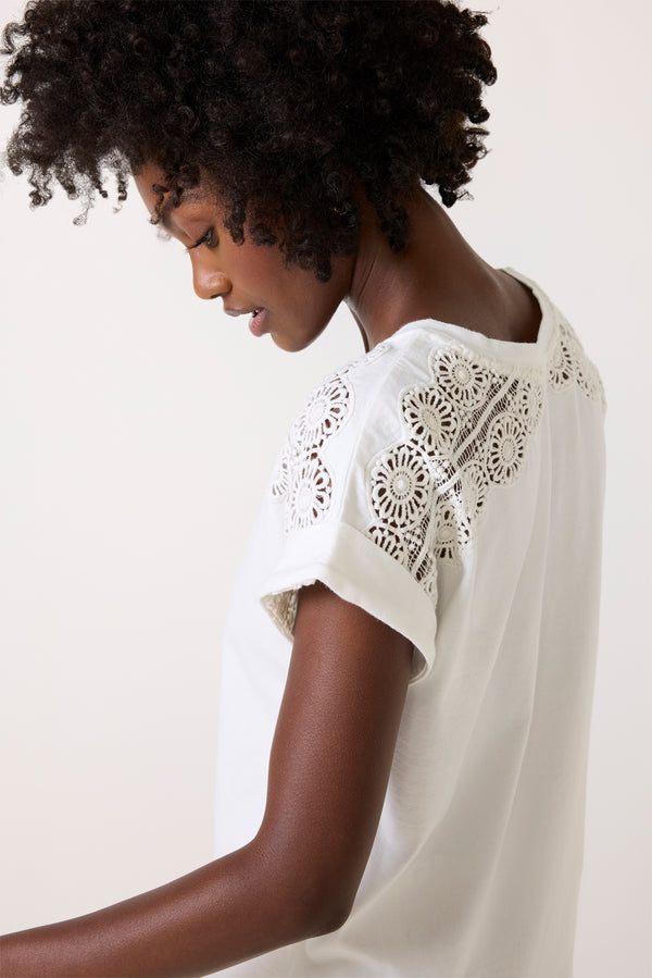 Everve Noah Crochet Tee White