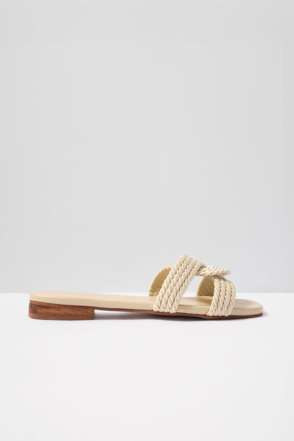Everve Olas Corded Infinity Sandal Oat