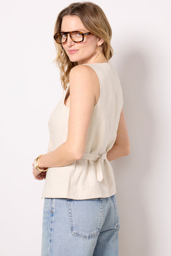 Everve Outsmart Square Neck Vest Flax