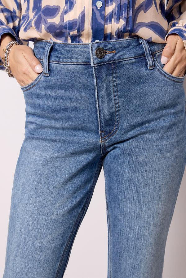 Everve Petite Kelsey Ankle Flare Brace