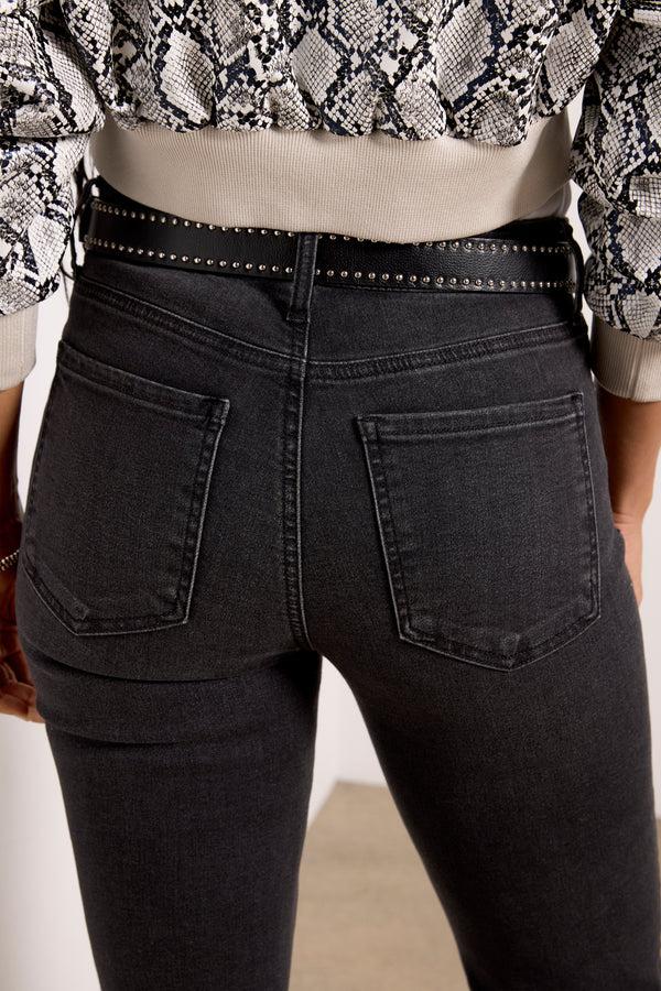 Everve Reese Straight Long Respectable