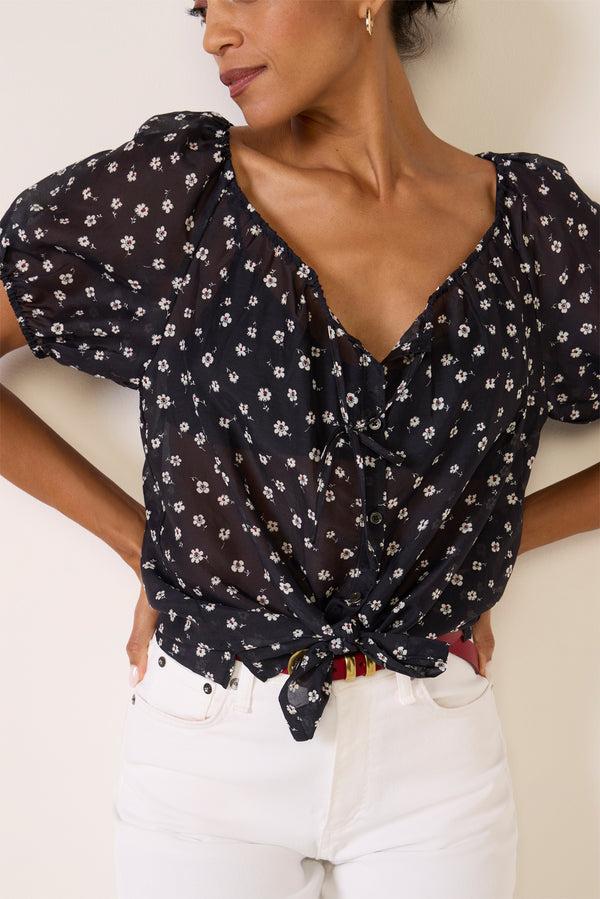 Everve Rose Top Blackfloral