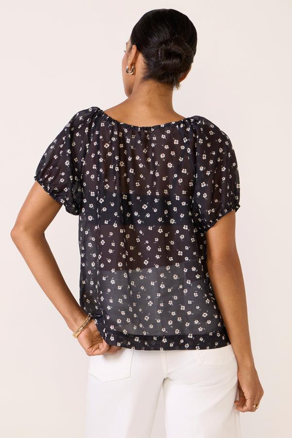 Everve Rose Top Blackfloral