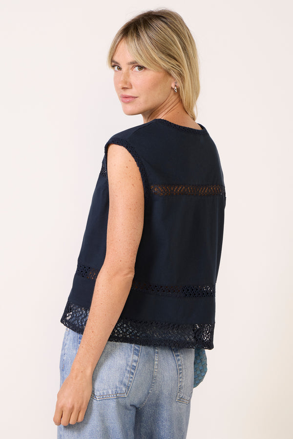 Everve Rosie Muscle Top Navy