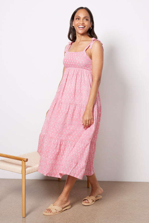 Everve Sara Tier Dress Cherryblossomblush