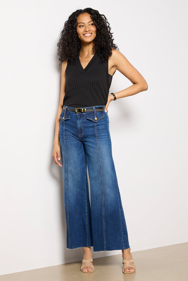 Everve Sarina V Neck Tank Black