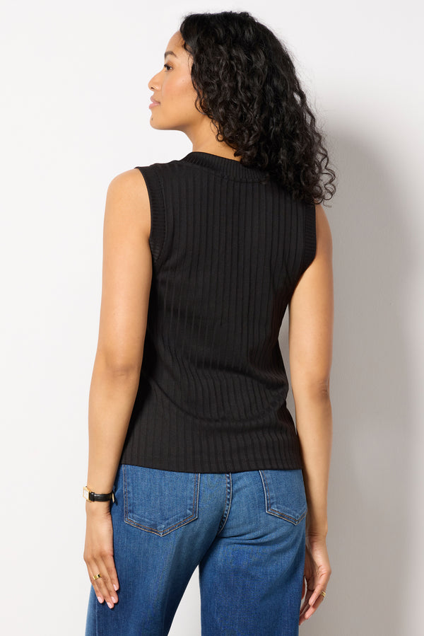 Everve Sarina V Neck Tank Black
