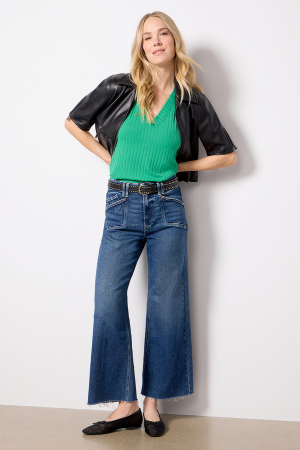 Everve Sarina V Neck Tank Green