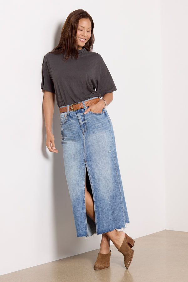 Everve Sera Mock Neck Tee Vintageblack