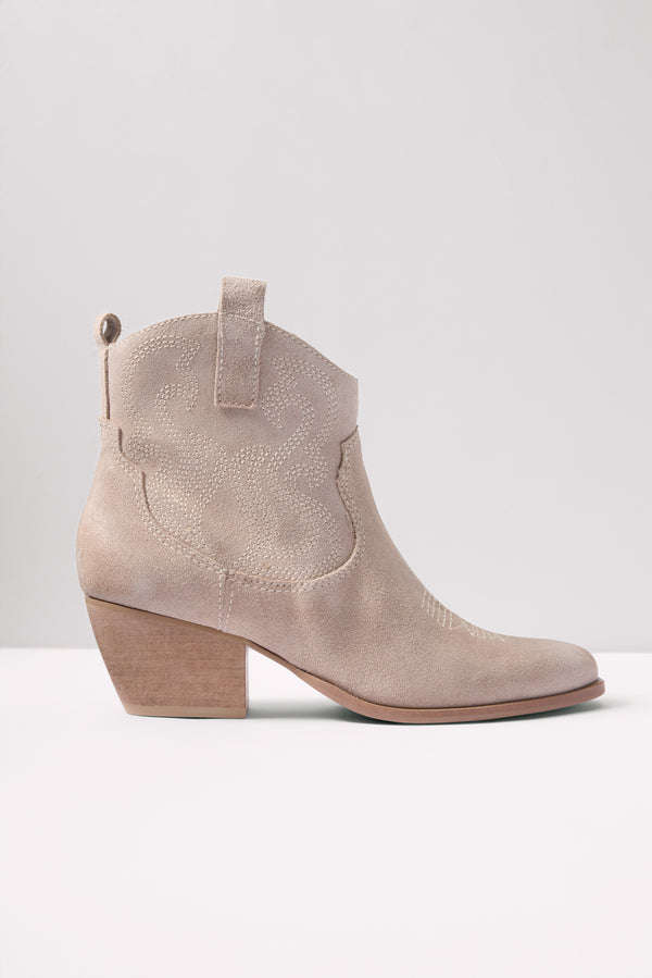 Everve Shania Western Bootie Taupe