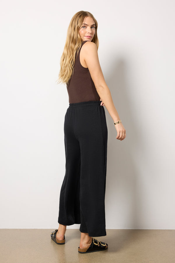 Everve Solace Travel Pant Black