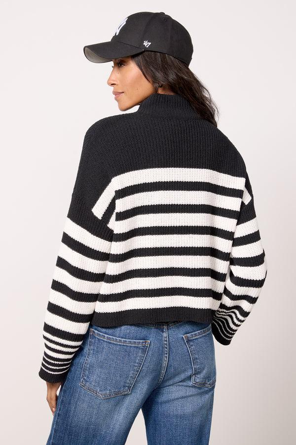 Everve Stay Cozy Sweater Black/Chalkstripe