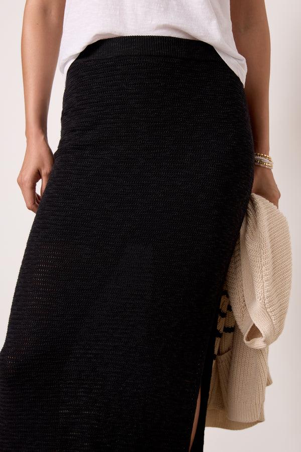 Everve Sydney Midi Skirt Black